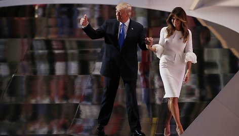 Donaldas Trumpas pristatė savo žmoną Melanią.