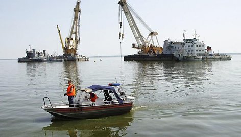 Vyksta pasiruošimo darbai laivo „Bulgarija“ iškelimui.