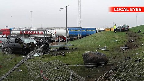 Lietuviai i&scaron;vertė tvorą Danijoje