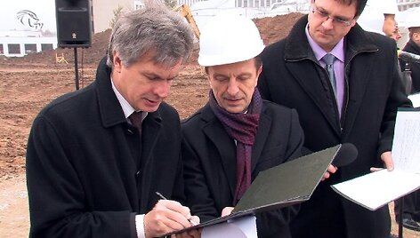 Slėnio &bdquo;Santaka&ldquo; statybvietėje įkasta simbolinė kapsulė.