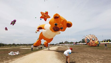 Chan-Am kurorte vyko aitvarų festivalis.