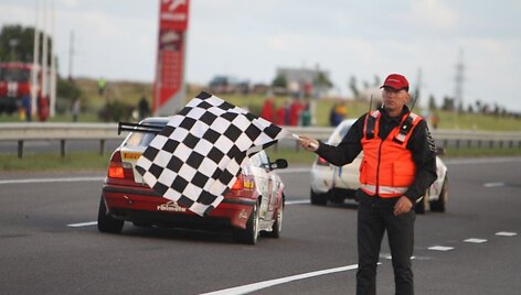 Paskutinės &bdquo;Omnitel 1000 km lenktynių&ldquo; akimirkos