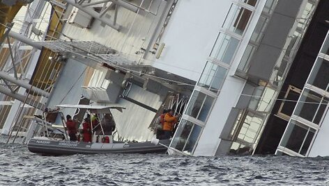 &bdquo;Costa Concordia&ldquo; keleivių gelbėjimo operacija