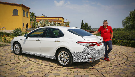 Prototipas &bdquo;Toyota Camry Hybrid&ldquo;