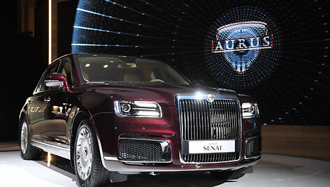 V.Putino automobilis &ndash; &bdquo;Aurus&nbsp;Senat&nbsp;Limousine&ldquo; 