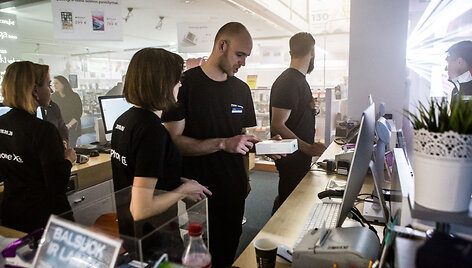 &bdquo;iPhone Xs&ldquo; prekybos pradžia &bdquo;Topo centre&ldquo; ir &bdquo;Apple shop&ldquo;
