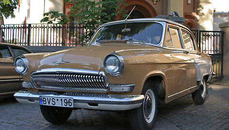 GAZ M-2122 Volga