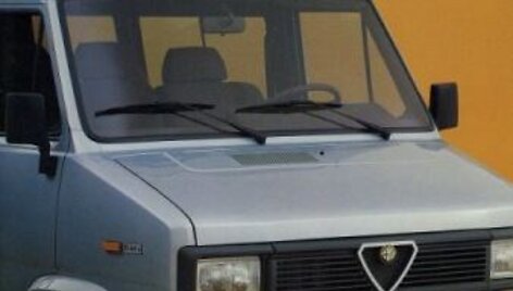 &bdquo;Alfa Romeo&ldquo; istoriniai sunkvežimiai 
