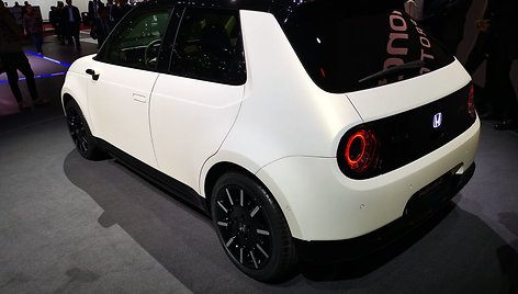 „Honda e Prototype“ Ženevos automobilių parodoje