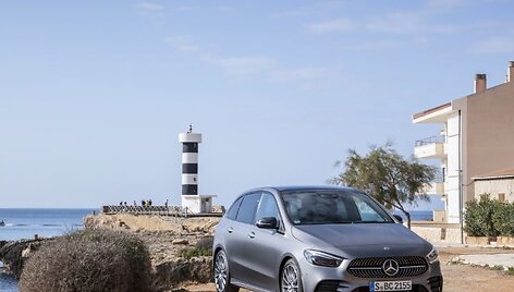 Naujasis vienatūris B klasės &bdquo;Mercedes-Benz&ldquo;