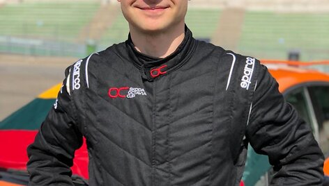 Jonas Karklys startuos &bdquo;Renault Clio RS&ldquo;