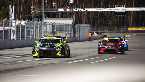 &bdquo;TCR Baltic&ldquo; čempionatas, Ramūnas Čapkauskas ir DHL racing