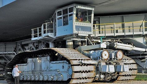 Vienas i&scaron; NASA transporterio kampų i&scaron; arčiau. (NASA, Wikimedia)