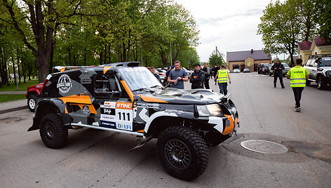 Edvinas Ju&scaron;kauskas ir Aisvydas Paliukėnas &bdquo;4x4 Perimetre&ldquo;