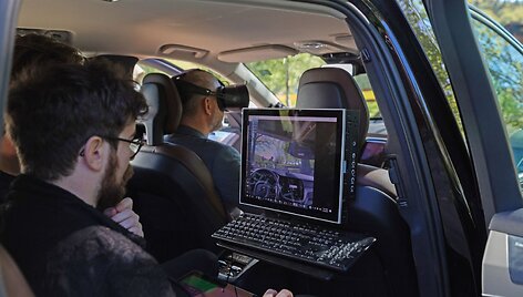 &bdquo;Volvo Cars&ldquo; pristatė pirmąją pasaulyje mi&scaron;riosios realybės automobilių kūrimo programą