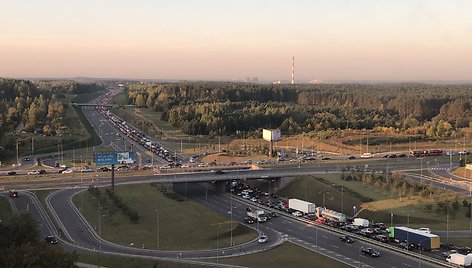 Spūstis Vilniaus Vakariniame aplinkkelyje