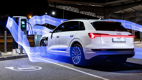 Konkursas &bdquo;Lietuvos metų automobilis 2020": pretendentas Audi e-Tron