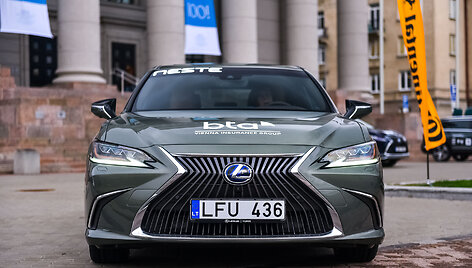 Lexus ES &ndash; konkurso &bdquo;Metų automobilis 2020&ldquo; dalyvis