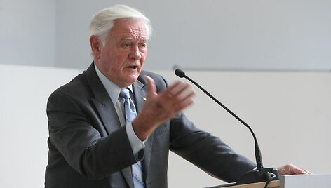 Valdas Adamkus Vilniuje įsteigtame Jerzy Giedroyco dialogo ir bendradarbiavimo forume.