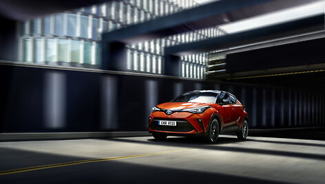 Atnaujintas Toyota C-HR