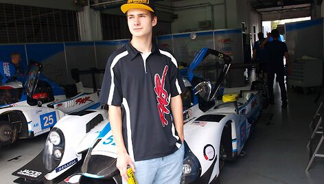 Gustas Grinbergas Malaizijoje &scaron;ventė pergalę LMP2 AM klasėje
