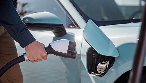 Galingiausia &bdquo;Porsche&ldquo; įkrovimo aik&scaron;telė