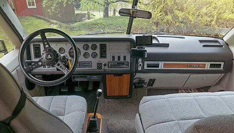 Kemperis &bdquo;Vixen&ldquo; su BMW varikliu