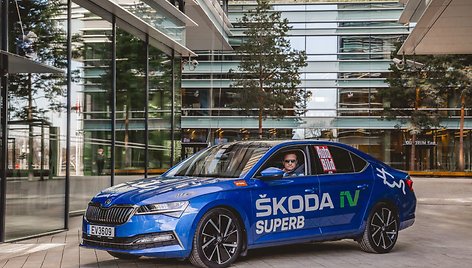 Hibridinis „Škoda Superb iV“