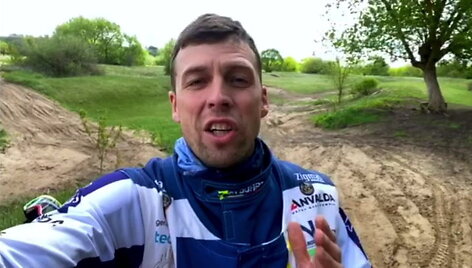 arunas-gelazninkas-kviecia-i-pirmasias-motociklu-cross-country-varzybas-kalvarijoje