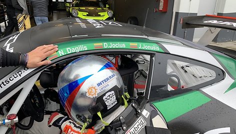 Justas Jonušis, Deividas Jocius ir Nemunas Dagilis Aurum 1006 km lenktynėse startuos Porsche GT3-R.