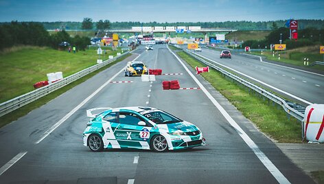 1006 km treniruotės