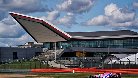 Formulė 1 Silverstone trasoje