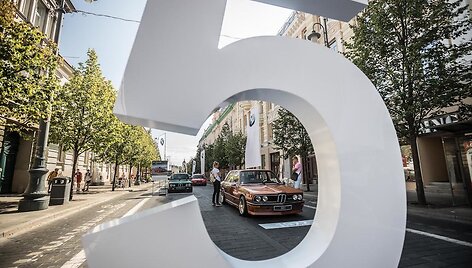 Vilniuje pristatytas atnaujintas septintos kartos BMW 5