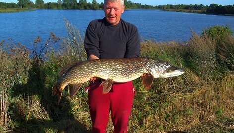12,1 kg lydeka Sauliui užkibo Bublių tvenkinyje