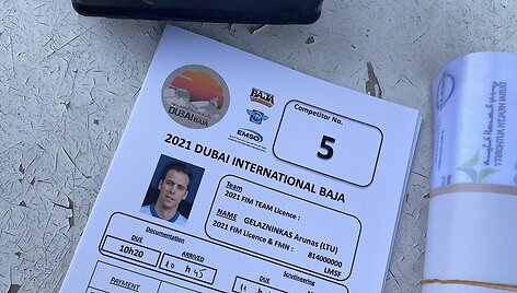 &bdquo;International Dubaj Baja&ldquo;, pasivažinėjimas po dykumą