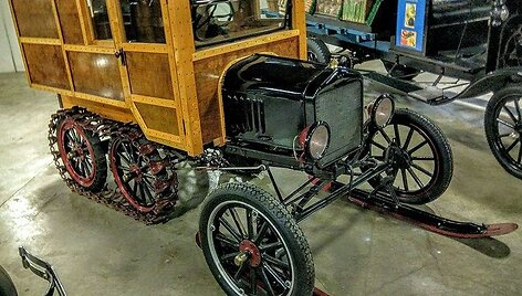 1926-ųjų Ford Model T modifikuotas važiuoti per sniegą. (Cullen328, Wikimedia(CC BY-SA 3.0)