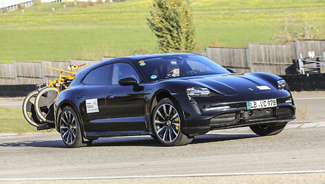 Porsche Taycan  Cross Turismo bandymai prie&scaron; premjerą