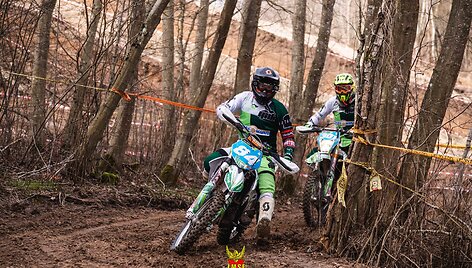Vievyje, Crazy Ferma trasoje startavo 2-asis Lietuvos motociklų Cross Country čempionato etapas 
