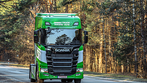 „DKV LIVE Metų sunkvežimio“ rinkimuose – tituluotas švedas „Scania 450 S“