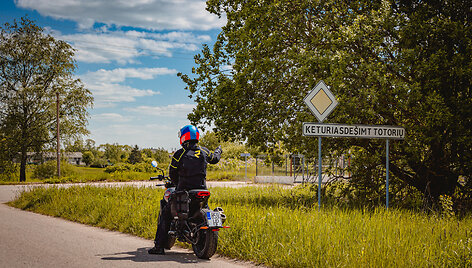Karolis Mieliauskas startuoja intelektualiame ralyje &bdquo;Mototourism Sprint&ldquo;