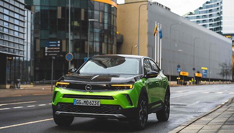 Kas nugalės elektromobilių lenktynėse