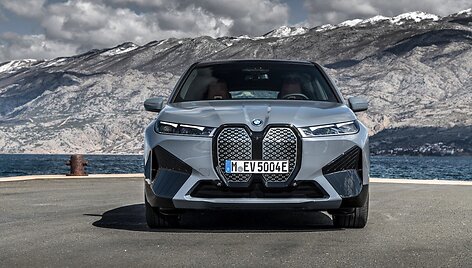 BMW iX
