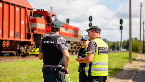 Policijos reidas prie geležinkelios