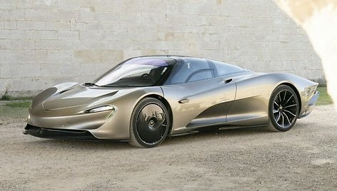 McLaren Speedtail yra automobilis su labai gerai apgalvota aerodinamika, bet uždarų arkų inžinieriai nesirinko. (Gamintojo nuotrauka)