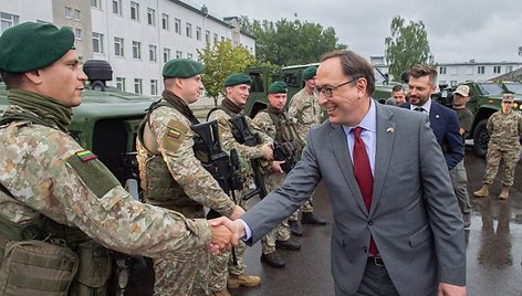 Šarvuočiai JLTV (angl. Joint Light Tactical Vehicle)