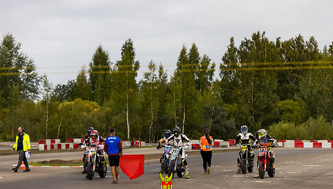 Šiauliuose paaiškėjo Lietuvos Supermoto čempionai 