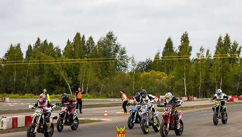 Šiauliuose paaiškėjo Lietuvos Supermoto čempionai 