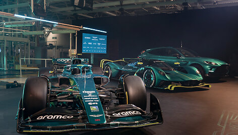 Aston Martin Formulės 1 automobilis (2022 m.)