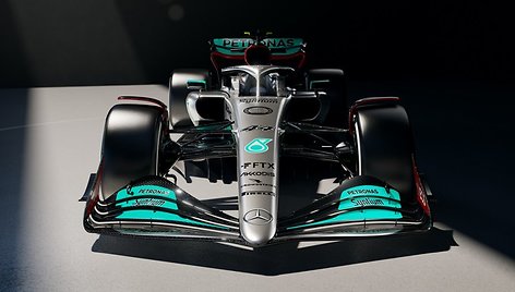 Mercedes pristatė 2022 m. Formulės 1 bolidą W13