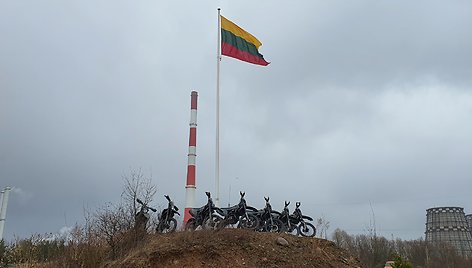 B.Bardauskas į Ukrainą veža dar 12 motociklų
